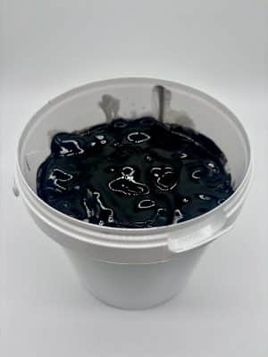 fluid film black